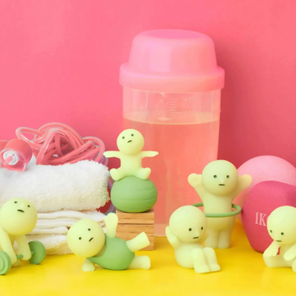 Glow In The Dark Mini Figure S - огляд і ціна Yoga In Fitness First